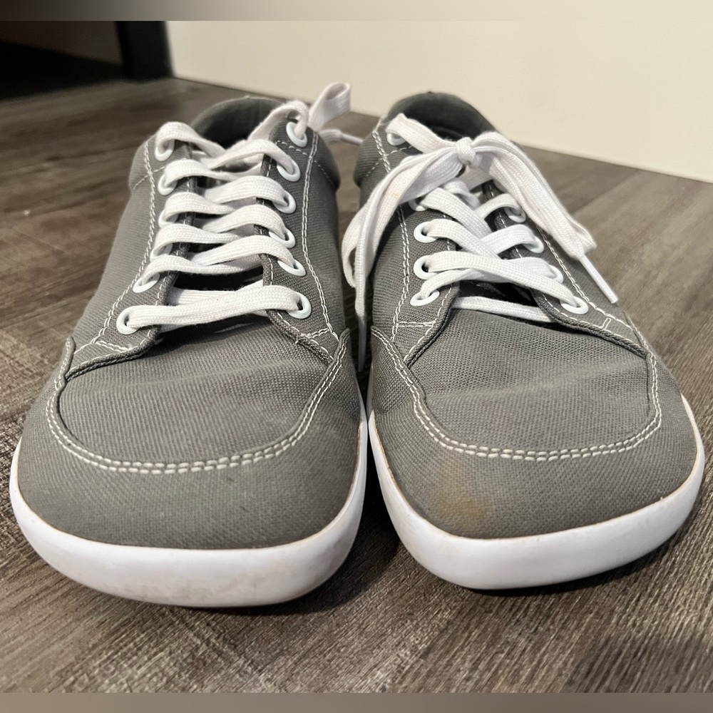 Splay Women’s Barefoot Shoes -  Size 8